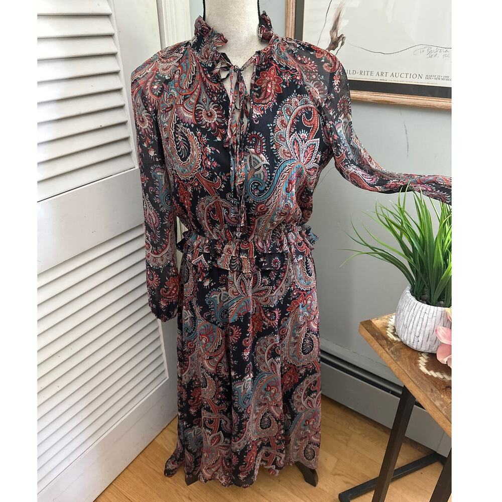 High-Low Paisley Tie-Neck Dress in Multicolor